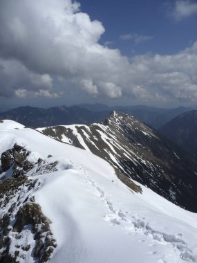 Kreuzspitze Dağı, Bavyera, Almanya 'dan gelen dağ manzarası