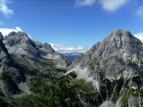 高山湖SeebenseeでFerrata Tajakopf Tyrol Austriaで夏 — ストック写真