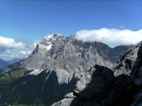 Ferrata High Mountain Lake Seebensee Zugspitze Mountain Tyrol Austria Summer — стокове фото