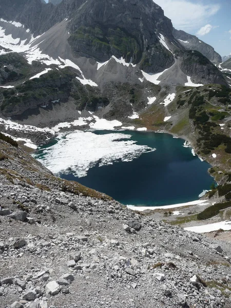 Ferrata Lago Alta Montaña Seebensee Montaña Zugspitze Tirol Austria Verano — Foto de Stock
