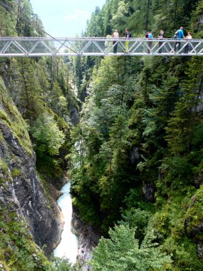 Almanya, Bavyera 'da Tyrol, Avusturya sınırlı Leutaschklamm Kanyonu