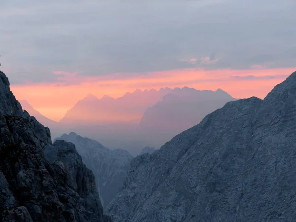 Turne Fjellturer Til Patenkirchener Dreistorspitze Bayern Tyskland Våren – stockfoto