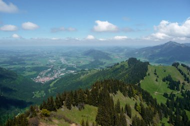 Panorama yürüyüş turu Nagelfluhkette, Bavyera, Almanya