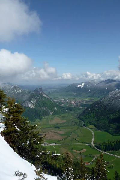 ドイツ バイエルン州オセンシッツ山からのコフェル山のパノラマ — ストック写真