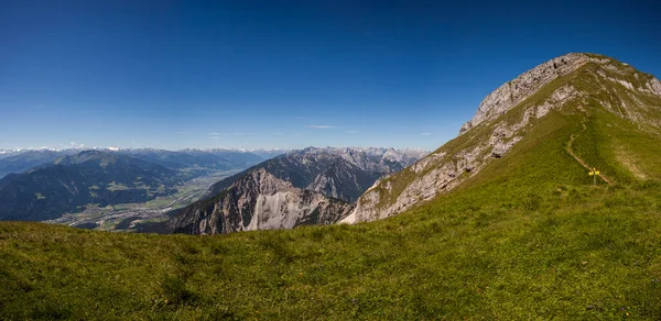 Bergspanorama Från Vorderes Sonnwendjoch Berg Rofan Tyrolen Österrike Sommaren — Stockfoto
