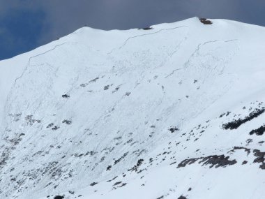 Pleisenspitze Dağı, Karwendel, Tyrol, Avusturya 'da kar yağışı