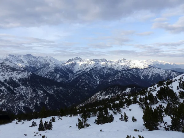 Χειμερινή Πεζοπορία Στο Βουνό Pleisenspitze Karwendel Τιρόλο Αυστρία — Φωτογραφία Αρχείου