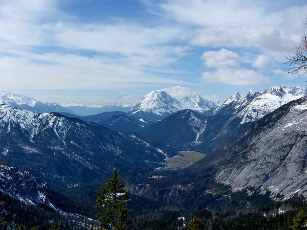 Vintervandring Till Pleisenspitze Berg Karwendel Tyrolen Österrike — Stockfoto