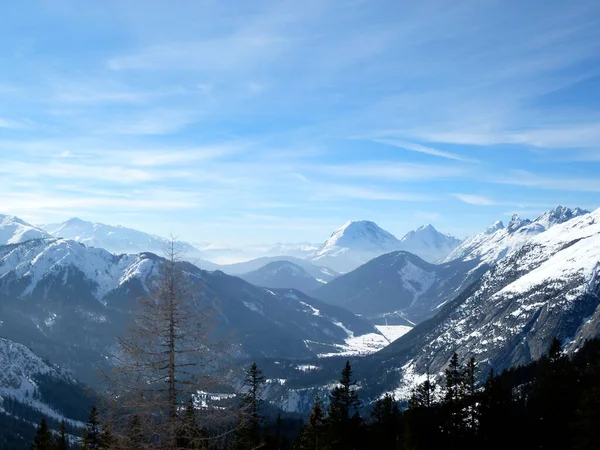 Passeio Caminhada Inverno Pela Montanha Pleisenspitze Tirol Áustria — Fotografia de Stock