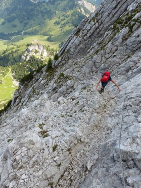 Ferrata, Tyrol, Avusturya üzerinden Scheffauer dağına tırmanan