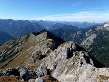Almanya, Bavyera 'daki Schellschlicht dağına dağ yürüyüşü turu