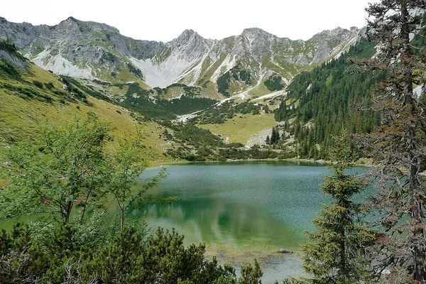 Lago Soiernsee Montaña Soiernspitze Baviera Alemania — Foto de Stock