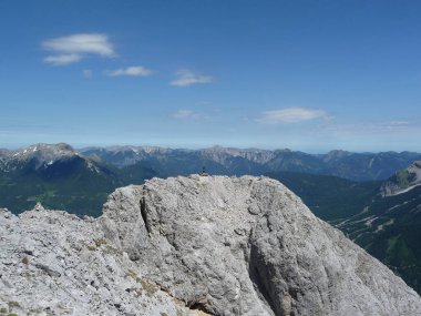 Avusturya 'daki Ehrwalder Sonnenspitze dağının zirvesi