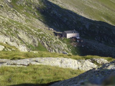 Nurnberg kulübesi Stubai yüksek irtifa yürüyüş parkurunda, 6. tur Tyrol, Avusturya