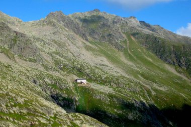 Nurnberg kulübesi Stubai yüksek irtifa yürüyüş parkurunda, 6. tur Tyrol, Avusturya
