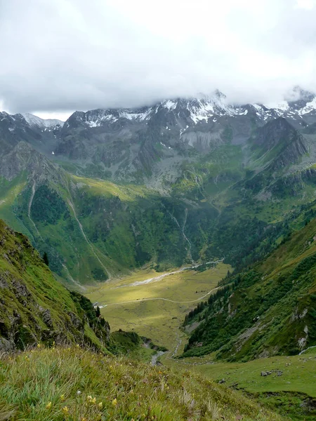 Tyrol Avusturya Stubai Yüksek Irtifa Yürüyüş Parkuru — Stok fotoğraf