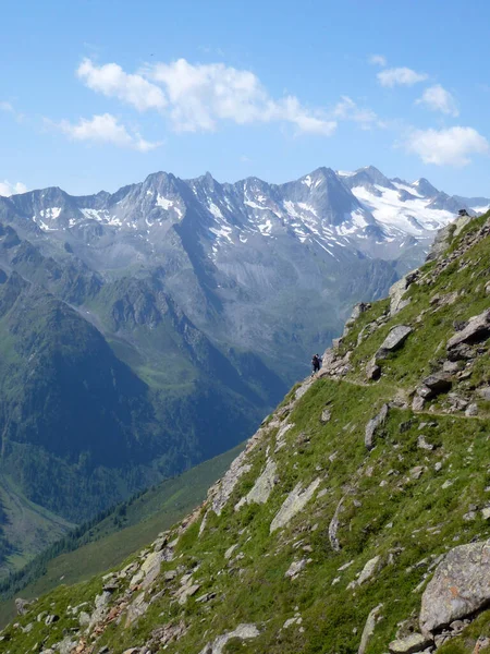 Stubai高高度ハイキングコース 2周目にチロル オーストリア — ストック写真