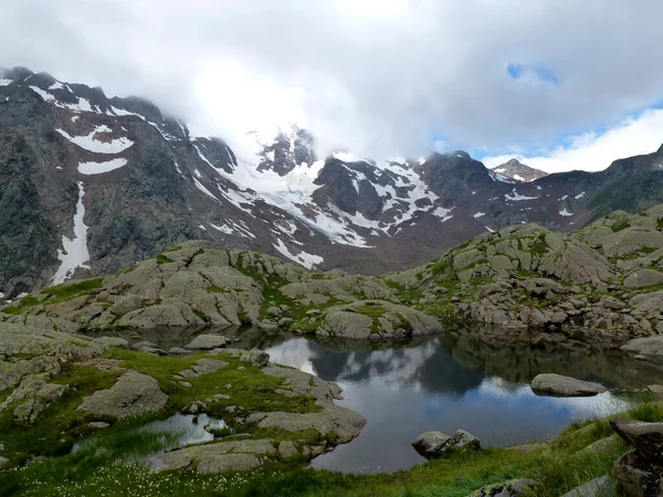Διαδρομή Πεζοπορίας Μεγάλο Υψόμετρο Stubai Γύρος Στο Τιρόλο Αυστρία — Φωτογραφία Αρχείου