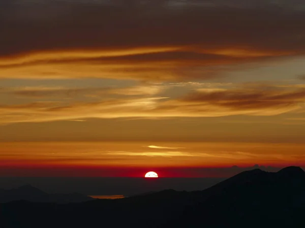 Pôr Sol Montanha Untersberg Berchtesgaden Com Lago Chiemsee Primeiro Plano — Fotografia de Stock