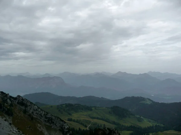 フェラタ経由のWidauersteg Scheffauer山 チロル オーストリア — ストック写真
