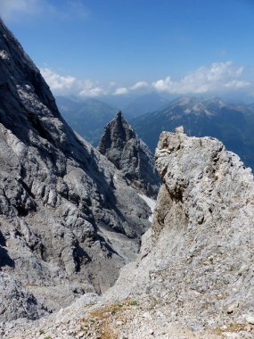 Yüksek dağlık yürüyüş turu Zugspitze Dağı, Bavyera, Almanya