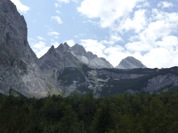 바이에른 Zugspitze 하이킹하는 산등성이 — 스톡 사진