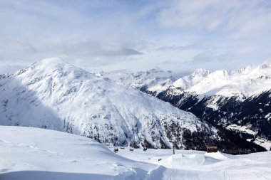 Avusturya Alpleri 'ndeki dağ manzarası
