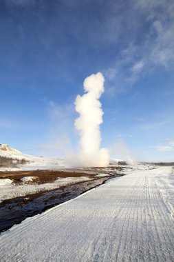İzlanda'daki Strokkur Geysir erruption