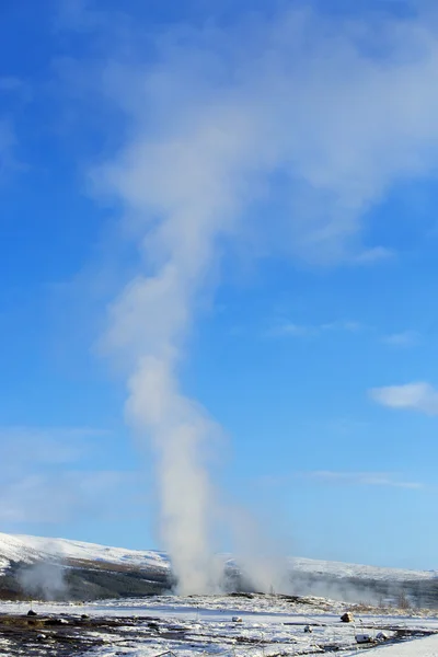 Geysir erruption of Strokkur in Iceland — Stock Photo, Image