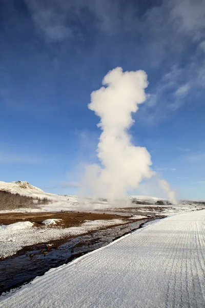 Geysir erruption of Strokkur in Iceland — Stock Photo, Image