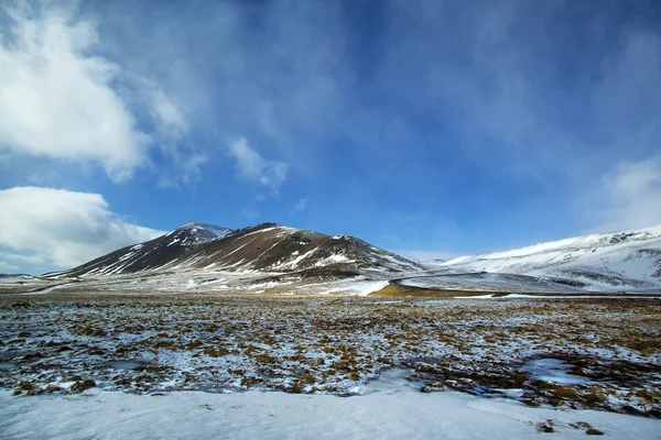 Imponerande vulkaniska landskapet på halvön Snaefellsnes — Stockfoto