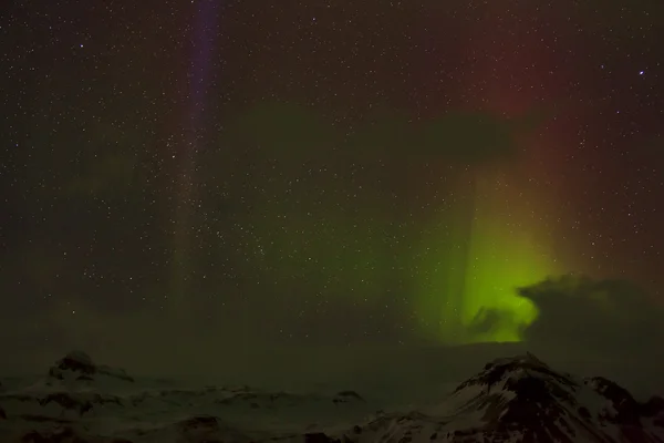 Diferentes colores de luces del norte en Islandia —  Fotos de Stock