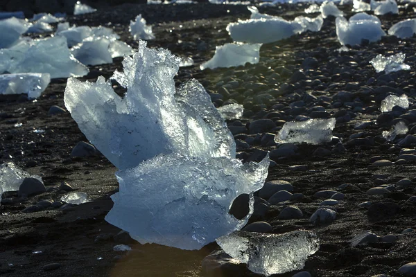 저녁 태양에 빙하 석호 Jokulsarlon에 빙원 — 스톡 사진