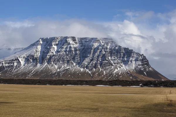 Wulkaniczny krajobraz na półwyspie Snæfellsnes w Islandii — Zdjęcie stockowe