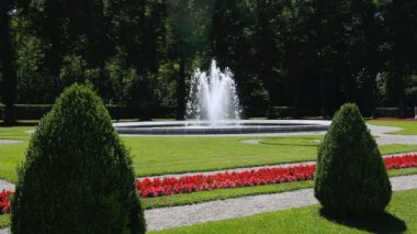 Yan çeşme parkta Herrenchiemsee, Bavyera