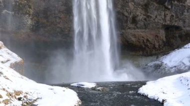 İzlanda 'da Şelale Seljalandsfoss