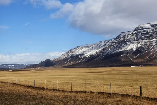 Wulkaniczny krajobraz na półwyspie Snæfellsnes — Zdjęcie stockowe