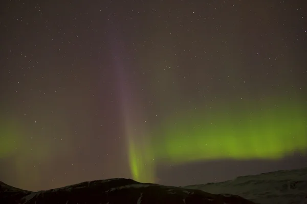 Verschiedene Farben der Nordlichter in Island — Stockfoto