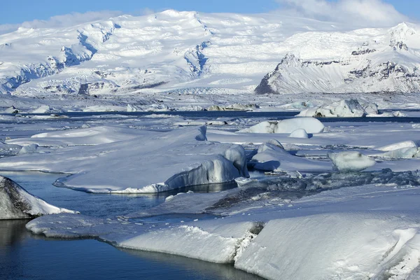 Ledovcová laguna jokulsarlon na Islandu — Stock fotografie