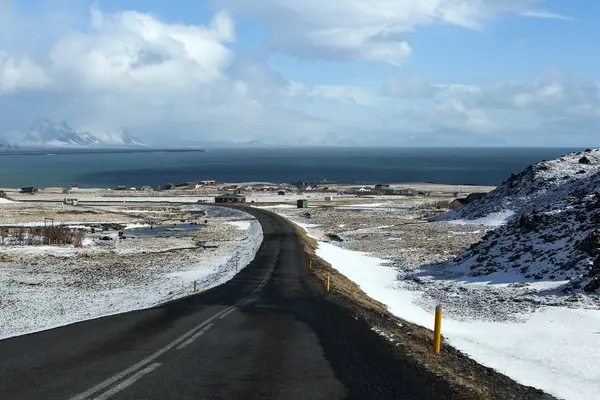 Impressionnant paysage volcanique sur le périphérique en Islande — Photo