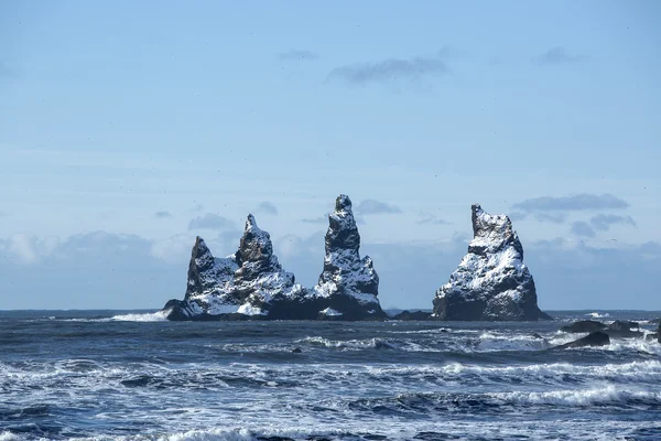 Three pinnacles of Vik, South Iceland — Stock Photo, Image