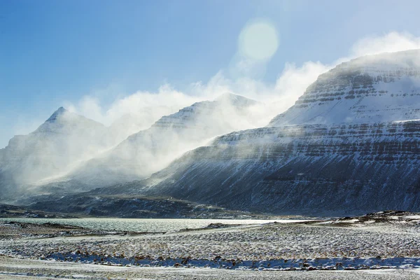 Снігові гори краєвид, Східної Ісландії — стокове фото