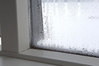 Bir pencere, nem oranı