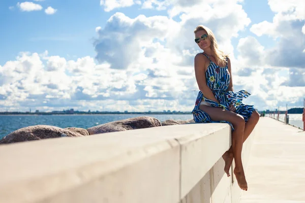 Young Beautiful Girl Dress Posing Outdoors — Stock Photo, Image