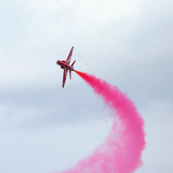 RAF авіасалоні в Таллінні, Естонія - 23 липня. Королівські військово-повітряні сили Червоні стріли raf авіасалоні Таллінн подія, 23 липня 2013 року — стокове фото