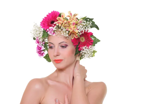 Portrait of beauty with a flowered head — Stock Photo, Image