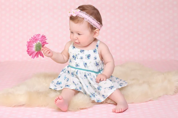 美しい笑顔かわいい赤ちゃん幸せかわいい子 — ストック写真