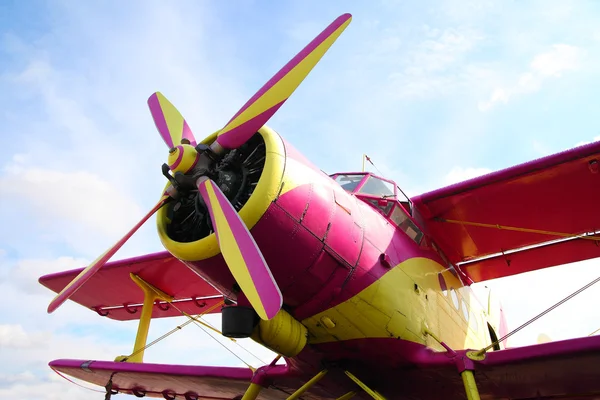 Close-up of a propeller plane — Stock Photo, Image