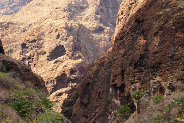 Гірські пейзажі ущелин Маска — стокове фото