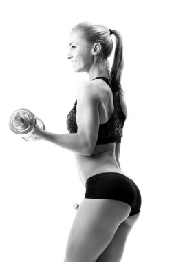 dumbell ile çalışma dışarı güzel sportif kadın